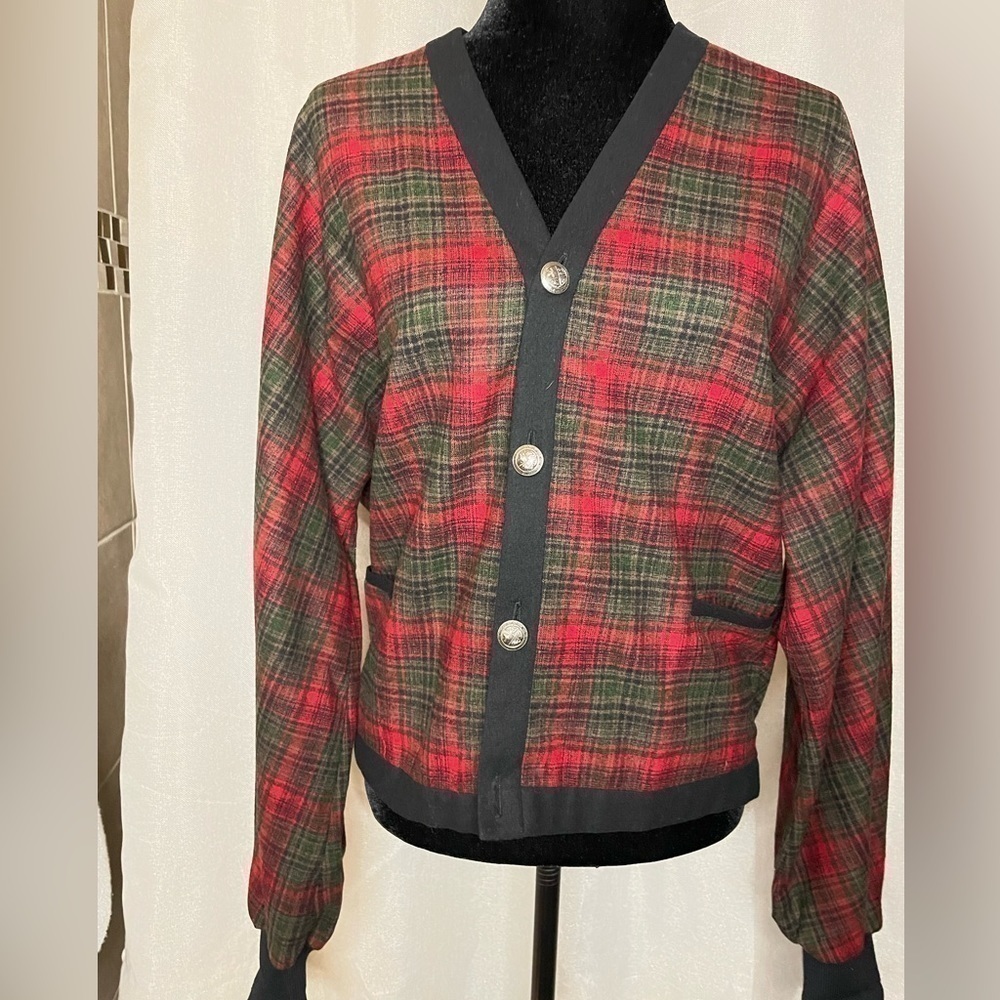 Pendleton Womens Cardigan Sweater Red Green 100% Wool Tartan Plaid Vintage Small - Picture 9 of 9